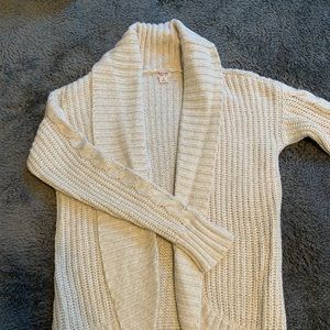 Cream cable sleeved cardigan